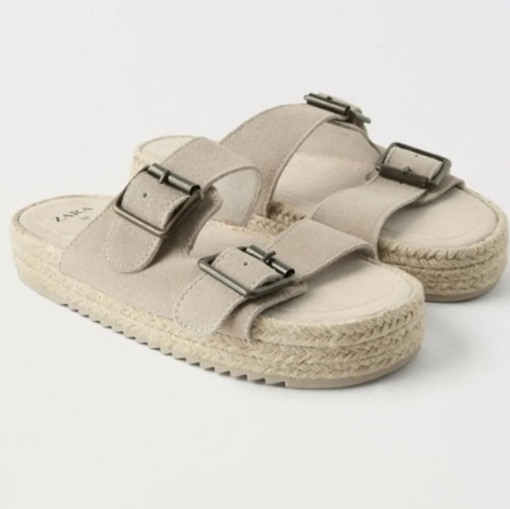 Zara Kids Tan Buckle Sandals  Sz-13.5
